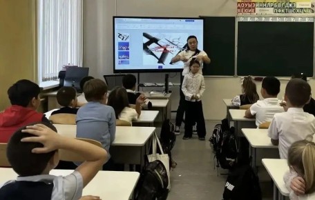 В школе №19 г. Кызыла родители стали наставниками для младшеклассников в рамках проекта «Живые уроки труда»