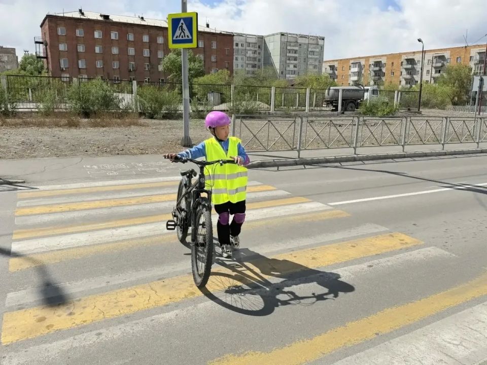 В Кызыле прошла акция «Велосипедист» с участием Госавтоинспекции и ЮИДовцев