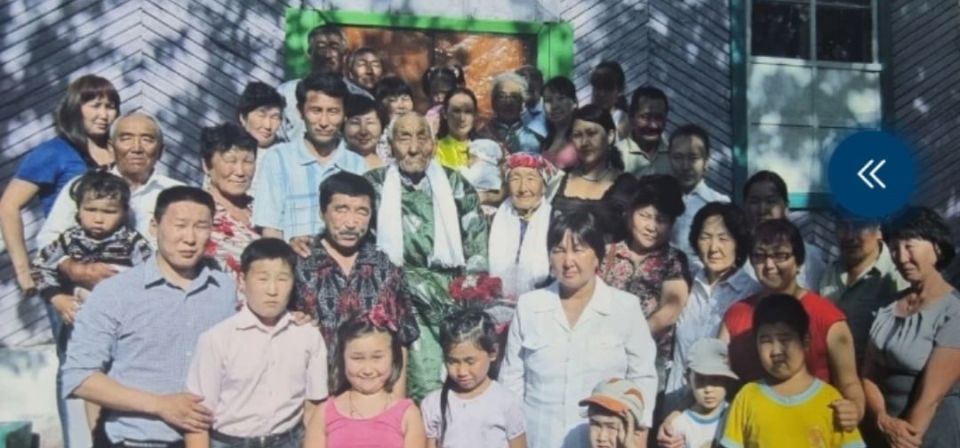 Династия Санчы из Дзун-Хемчикского района имеет 83-летний педагогический стаж Династия Санчы из Дзун-Хемчикского района имеет 83-летний педагогический стаж