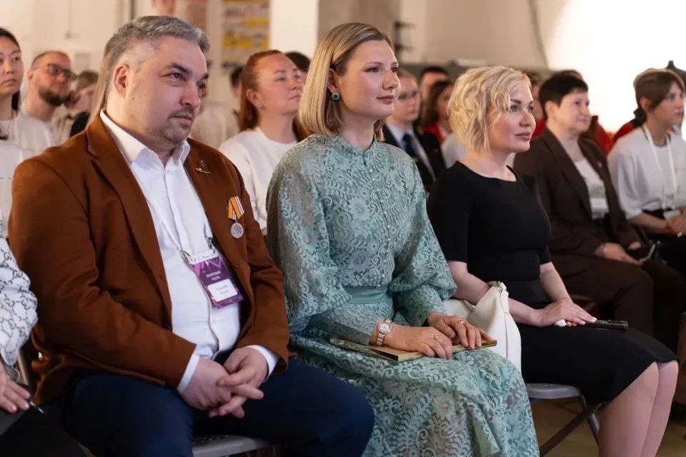 Лидер «Добрых Сердец Тувы» представил Туву на всероссийском семинаре по нейропрофилированию в Южно-Сахалинске Лидер «Добрых Сердец Тувы» представил Туву на всероссийском семинаре по нейропрофилированию в Южно-Сахалинске