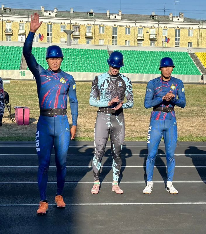 Сборная МЧС Тувы по пожарно-спасательному спорту пополнилась двумя кандидатами в мастера спорта Сборная МЧС Тувы по пожарно-спасательному спорту пополнилась двумя кандидатами в мастера спорта