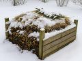 Как поддержать компост зимой: секреты и советы
