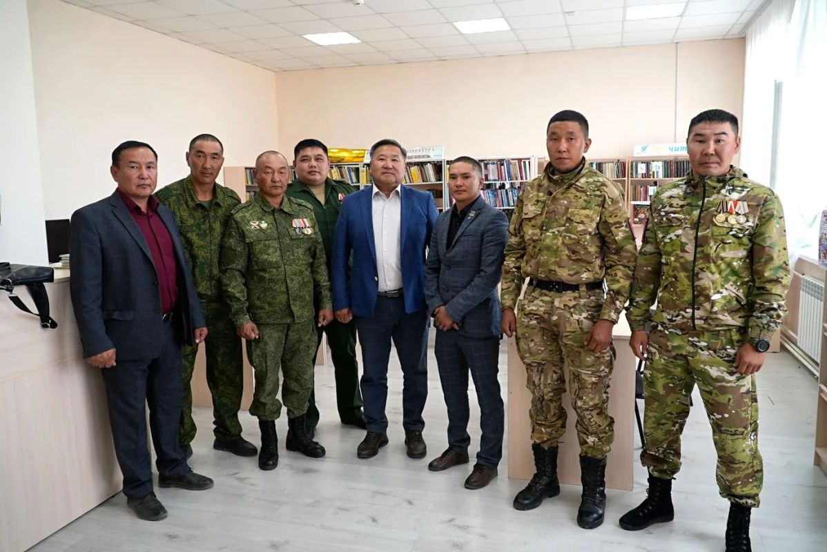 Глава Тувы побывал на строительных объектах и встретился с жителями Монгун-Тайгинского района Глава Тувы побывал на строительных объектах и встретился с жителями Монгун-Тайгинского района