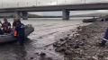 В Туве росгвардейцы спасли сапбордистов, оказавшихся в воде во время непогоды на Енисее