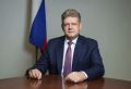 Полпред Президента РФ в Сибирском федеральном округе Анатолий Серышев поздравил учеников и их родителей, студентов и педагогов с Днём знаний