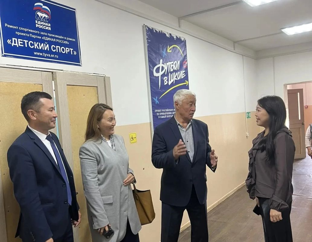 Председатель Верховного Хурала (парламента) Республики Тыва Кан-оол Даваа и депутат Анджела Канчыыр-оол совершили рабочую поездку в Чаа-Хольский кожуун Председатель Верховного Хурала (парламента) Республики Тыва Кан-оол Даваа и депутат Анджела Канчыыр-оол совершили рабочую поездку в Чаа-Хольский кожуун