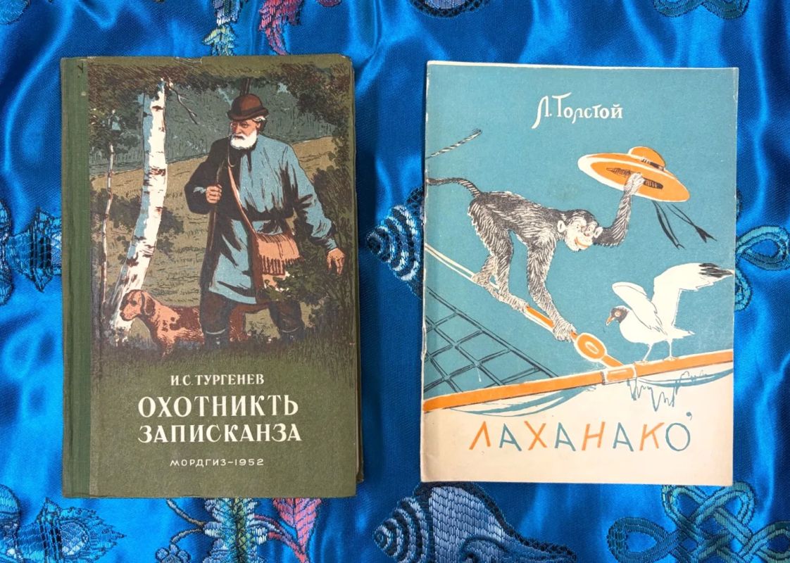 В Российской национальной библиотеке представлена выставка «Живая азбука народов России» В Российской национальной библиотеке представлена выставка «Живая азбука народов России»
