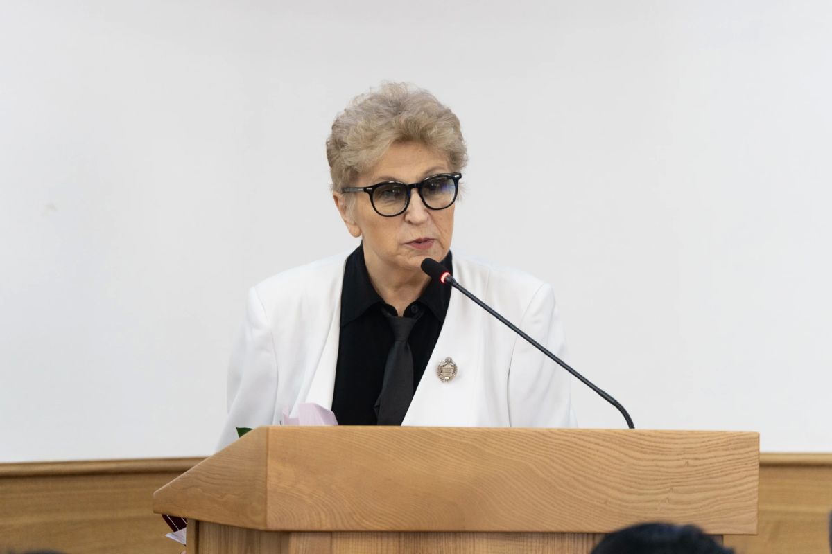 «Служила, служу и надеюсь ещё послужу»: Людмила Волошина — Заслуженный работник культуры РФ «Служила, служу и надеюсь ещё послужу»: Людмила Волошина — Заслуженный работник культуры РФ