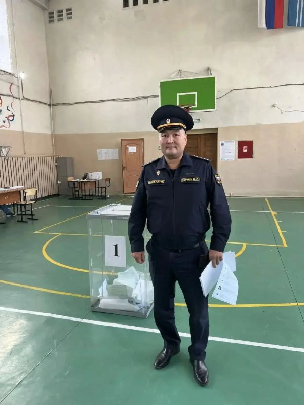 Коллектив УФССП России по Республике Тыва - на избирательных участках Коллектив УФССП России по Республике Тыва - на избирательных участках