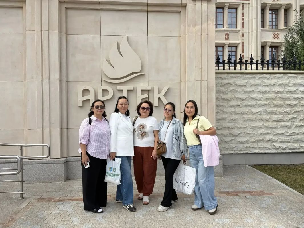 Управленческие команды школ Тувы повышают квалификацию в «Артеке» Управленческие команды школ Тувы повышают квалификацию в «Артеке»