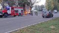 Мужчина едва не сгорел в машине в Туве — уснувший водитель врезался в дерево