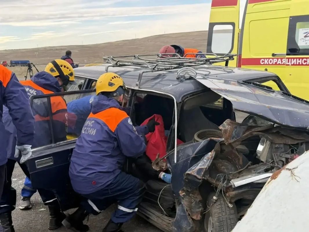 В Туве на автодороге «Кызыл-Эрзин» проведено масштабное учение по ликвидации последствий ДТП В Туве на автодороге «Кызыл-Эрзин» проведено масштабное учение по ликвидации последствий ДТП
