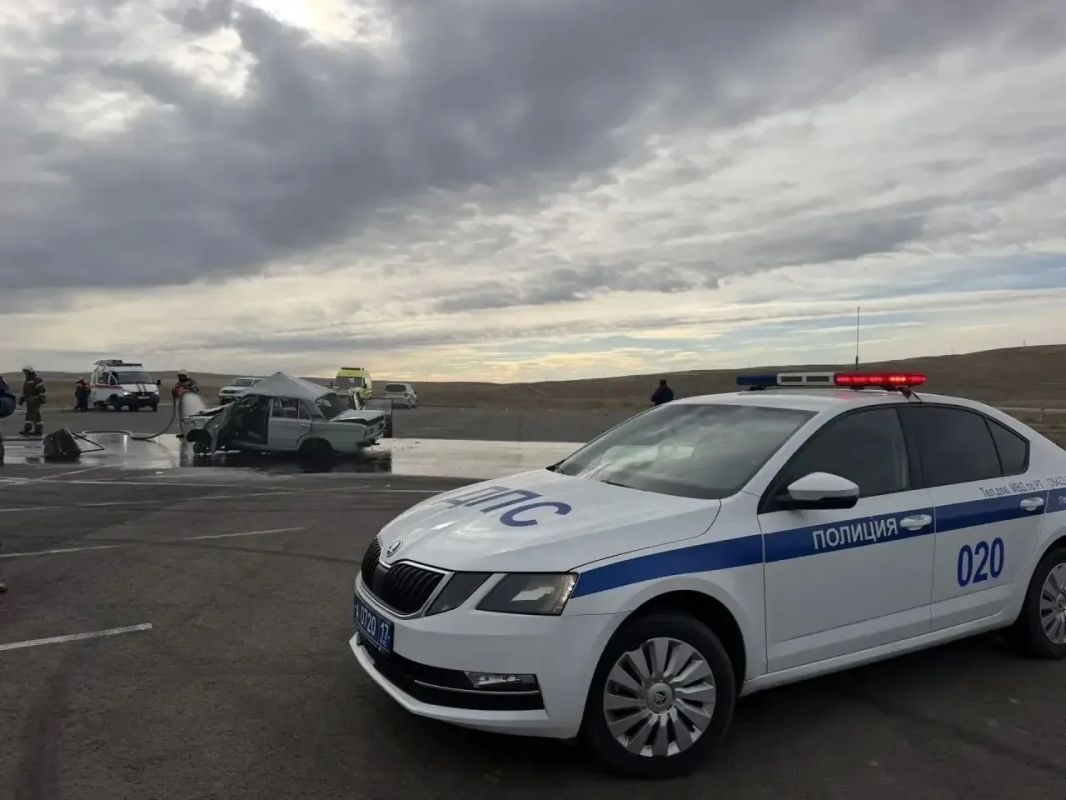 В Туве на автодороге «Кызыл-Эрзин» проведено масштабное учение по ликвидации последствий ДТП В Туве на автодороге «Кызыл-Эрзин» проведено масштабное учение по ликвидации последствий ДТП