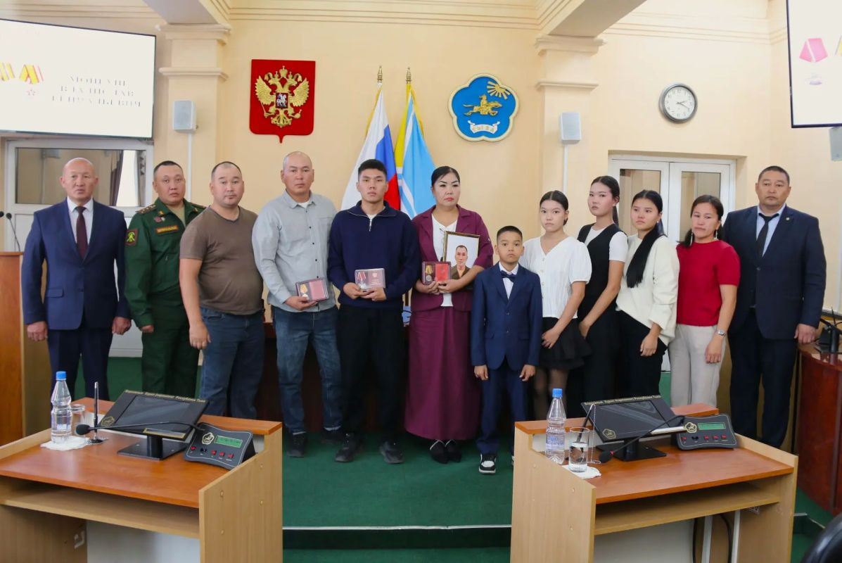 Семьям павших в бою Героев вручены государственные награды Семьям павших в бою Героев вручены государственные награды