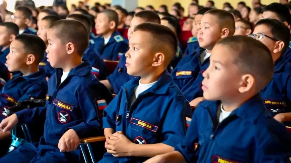 Кадеты Кызылского кадетского училища познакомились с приключениями Буяна и Бони Кадеты Кызылского кадетского училища познакомились с приключениями Буяна и Бони