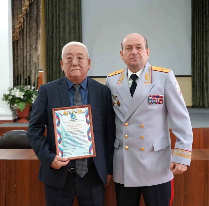 В МВД по Республике Тыва состоялось торжественное собрание, посвященное 108-й годовщине со дня образования службы Уголовного розыска в системе МВД России В МВД по Республике Тыва состоялось торжественное собрание, посвященное 108-й годовщине со дня образования службы Уголовного розыска в системе МВД России
