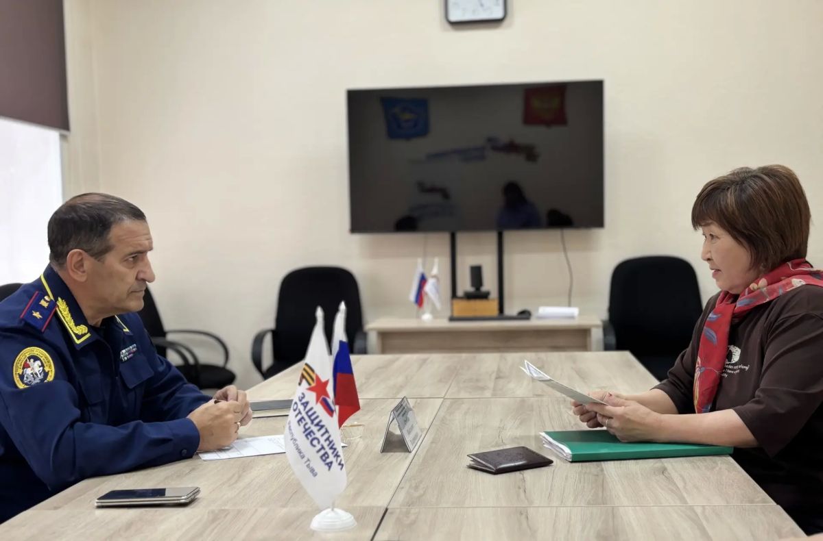 Руководитель следственного управления провёл выездной личный приём в региональном филиале фонда «Защитники Отечества» Руководитель следственного управления провёл выездной личный приём в региональном филиале фонда «Защитники Отечества»