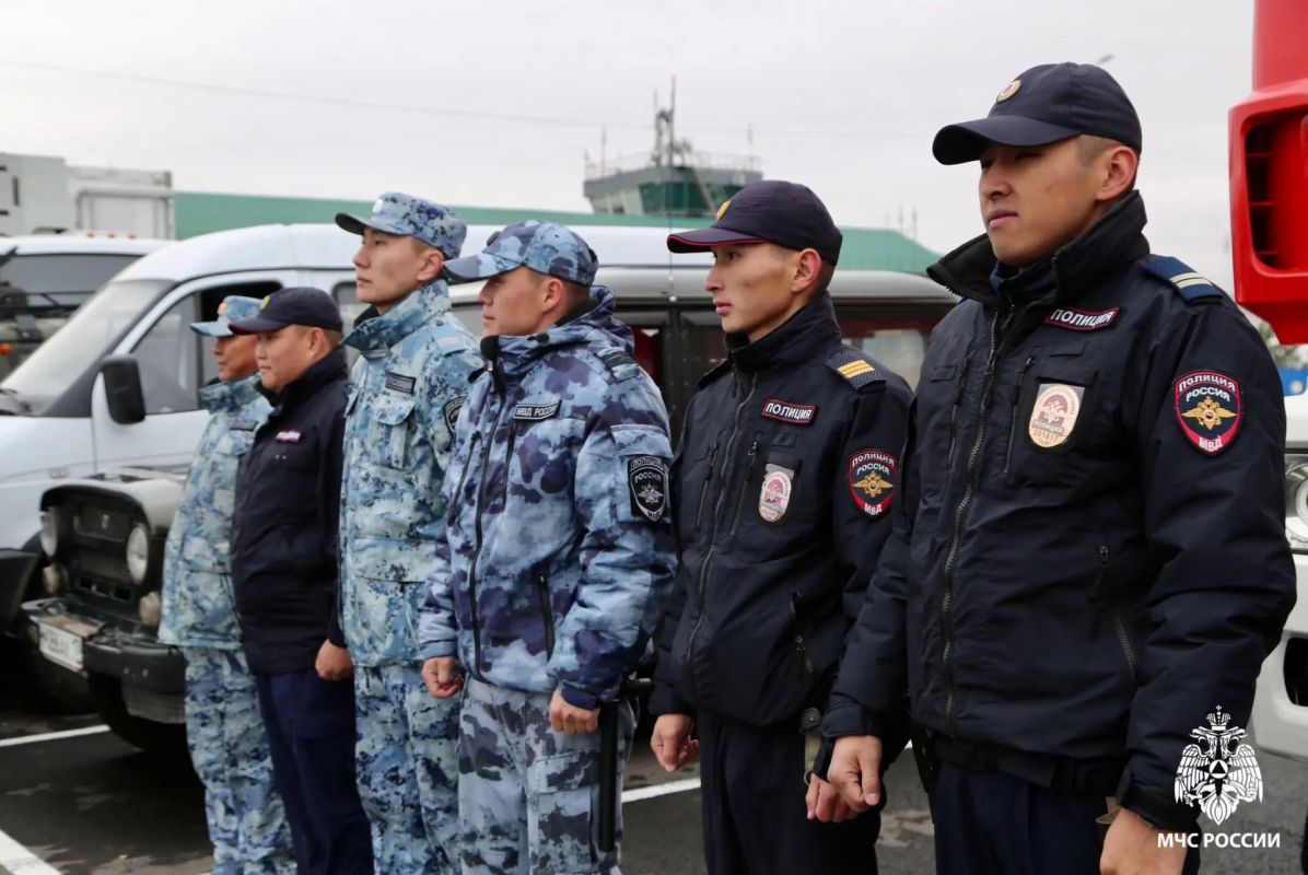 В Туве стартовали трёхдневные Всероссийские штабные тренировки по гражданской обороне В Туве стартовали трёхдневные Всероссийские штабные тренировки по гражданской обороне