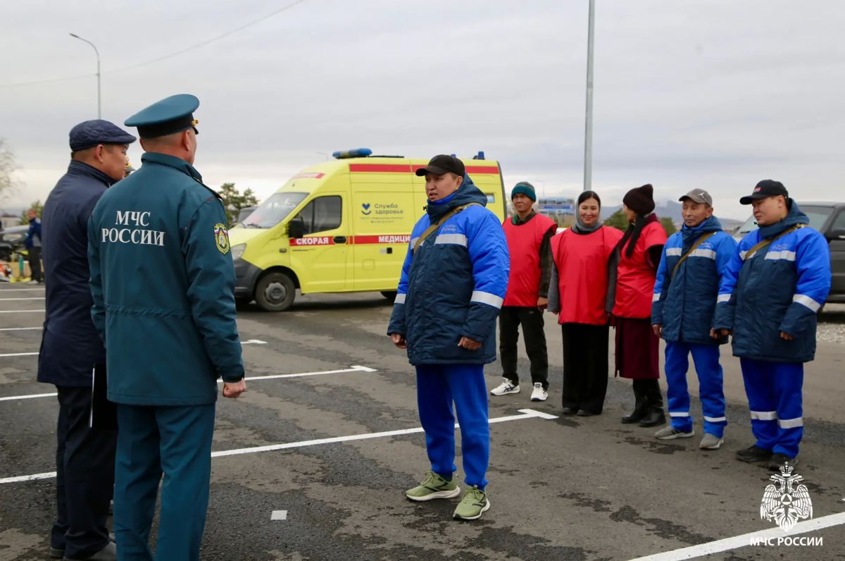 В Туве стартовали трёхдневные Всероссийские штабные тренировки по гражданской обороне В Туве стартовали трёхдневные Всероссийские штабные тренировки по гражданской обороне