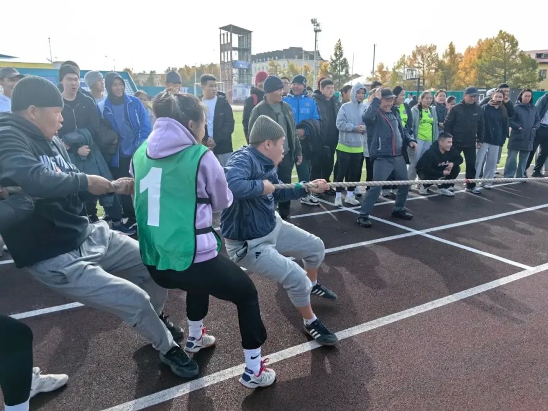 В Туве прошла спартакиада среди первокурсников профессиональных образовательных организаций В Туве прошла спартакиада среди первокурсников профессиональных образовательных организаций