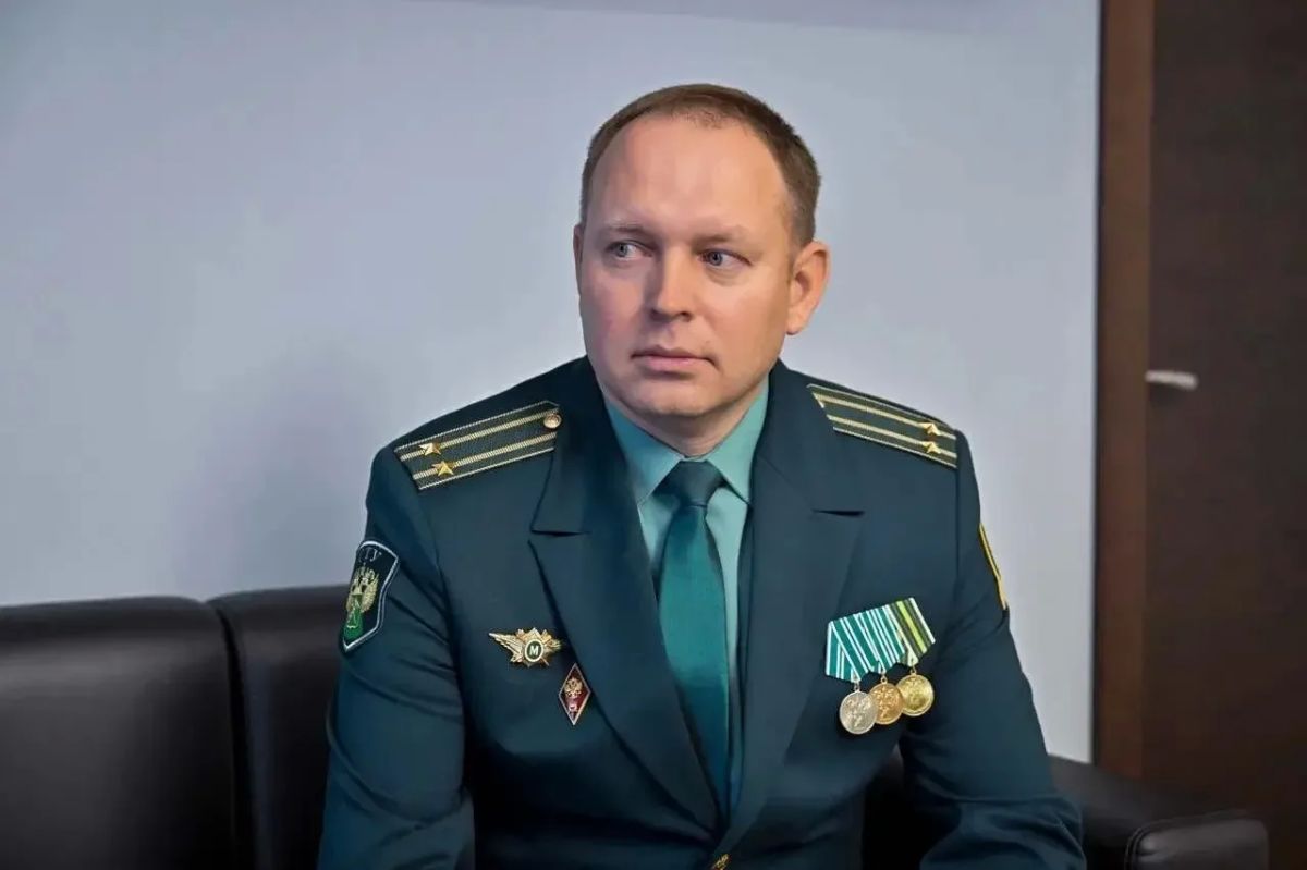 Владислав Ховалыг: Провел рабочую встречу с новым заместителем начальника Красноярской таможни – начальником службы (г. Кызыл) Романом Грибенниковым Владислав Ховалыг: Провел рабочую встречу с новым заместителем начальника Красноярской таможни – начальником службы (г. Кызыл) Романом Грибенниковым