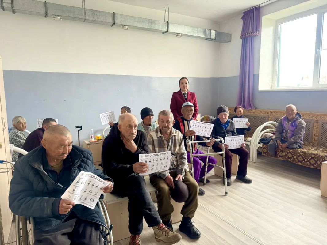 В Республике Тыва продолжаются просветительские лекции в рамках четвертого этапа лектория «Санпросвет» с представителями старшего поколения В Республике Тыва продолжаются просветительские лекции в рамках четвертого этапа лектория «Санпросвет» с представителями старшего поколения