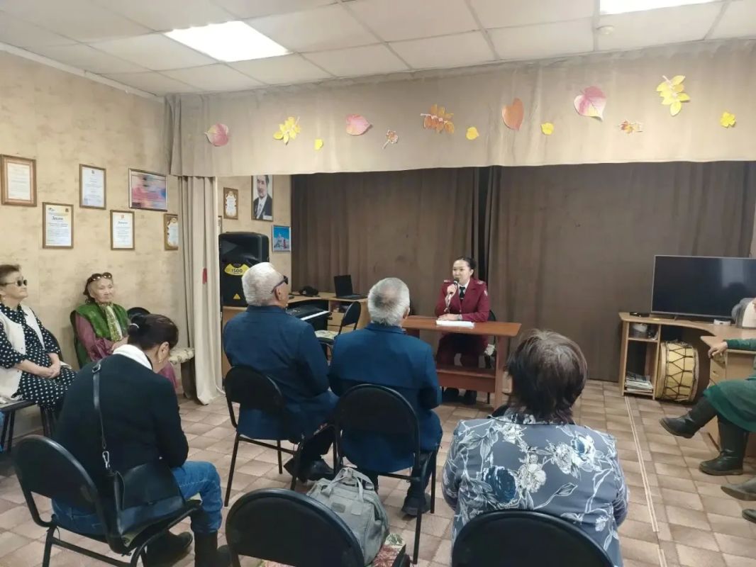 В Республике Тыва продолжаются просветительские лекции в рамках четвертого этапа лектория «Санпросвет» с представителями старшего поколения В Республике Тыва продолжаются просветительские лекции в рамках четвертого этапа лектория «Санпросвет» с представителями старшего поколения