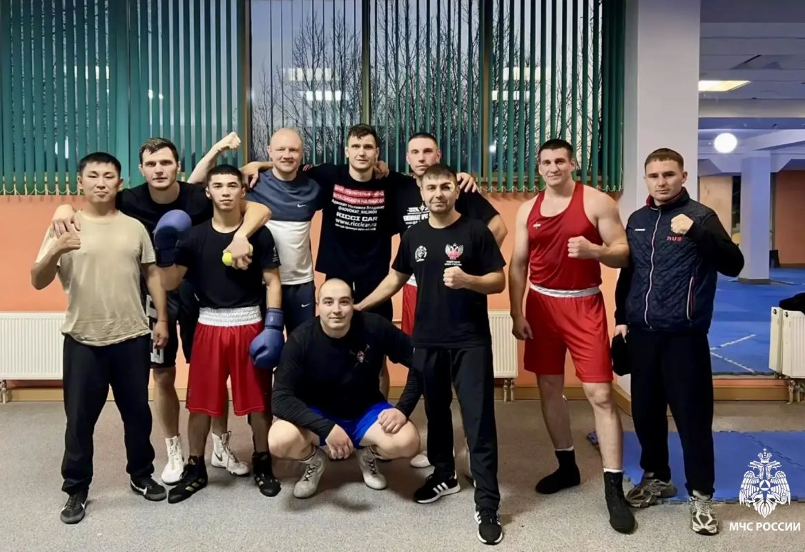 Болат-оол Кежик из Тувы представляет Сибирь на Чемпионате МЧС России по боксу Болат-оол Кежик из Тувы представляет Сибирь на Чемпионате МЧС России по боксу