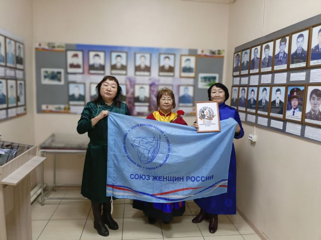 В Комнате истории МВД Тувы почтили память погибших воинов В Комнате истории МВД Тувы почтили память погибших воинов