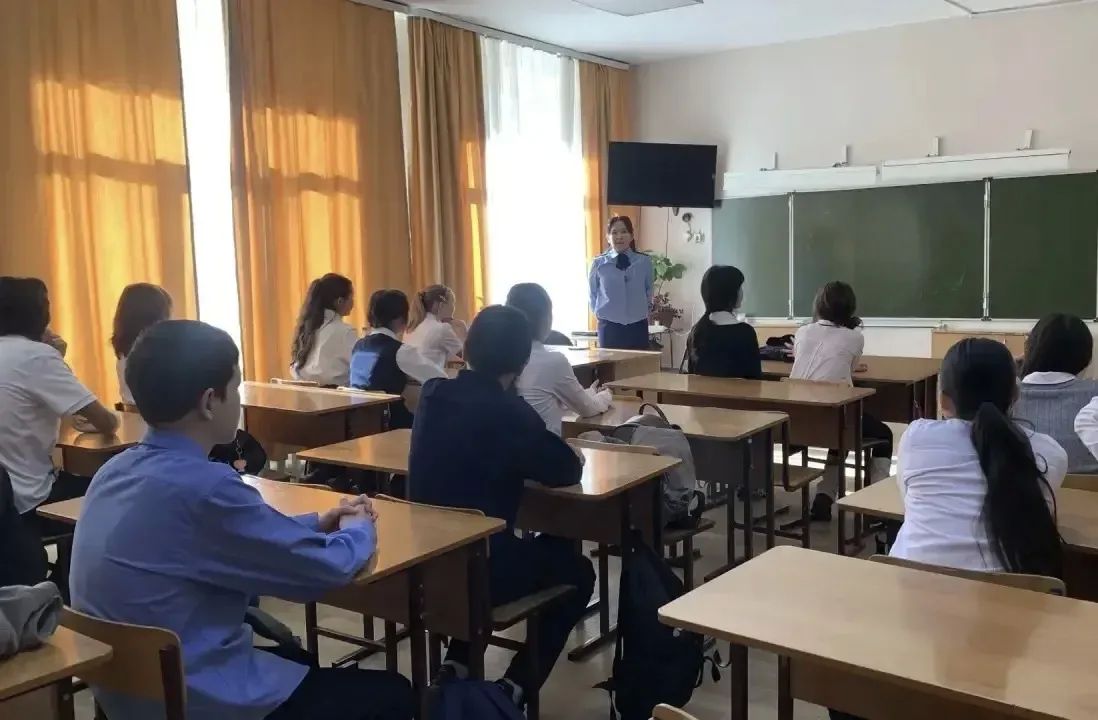 Очередное занятие в «прокурорском классе» Кызыла посвятили работе с обращениями граждан
