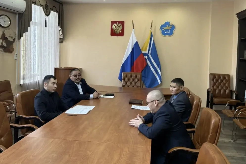 В Комитете по безопасности и правопорядку обсудили ограничение продажи энергетиков