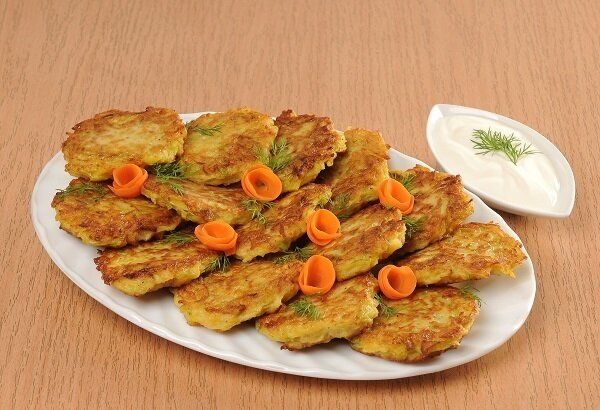 Оладьи с капустой на дрожжах: простой рецепт, который удивит!