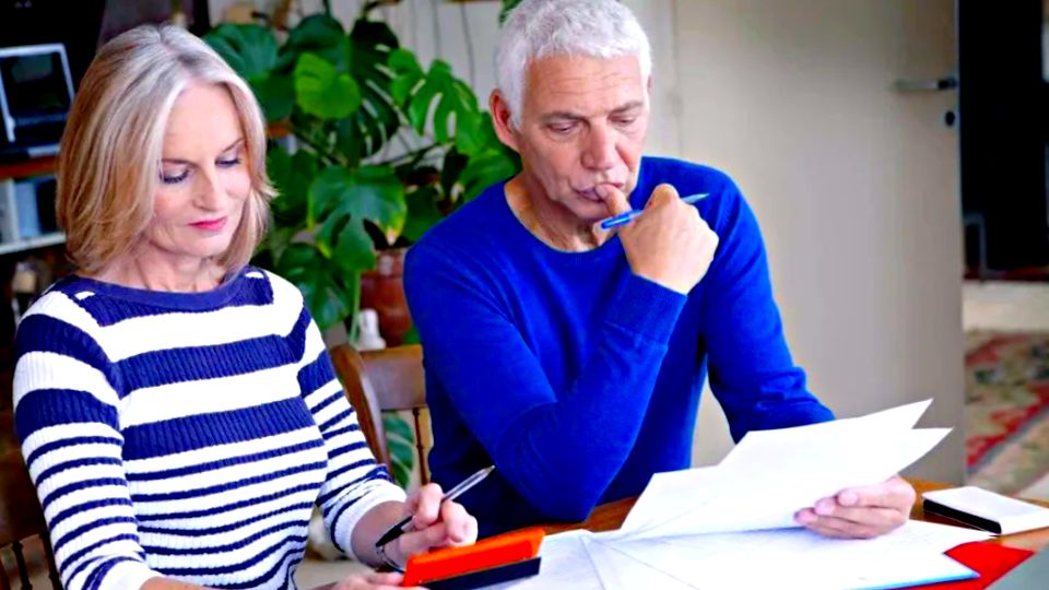 Как обеспечить себе достойную пенсию: что нужно знать о пенсионных баллах в 2025 году