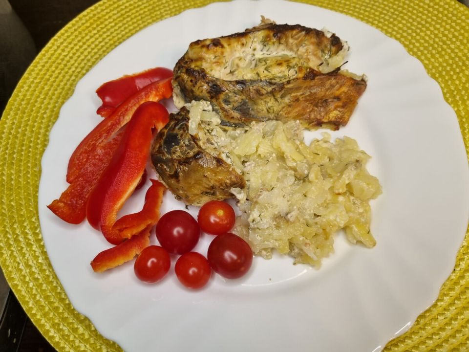 Сочная горбуша в сметанном соусе: идеальный рецепт для ужина